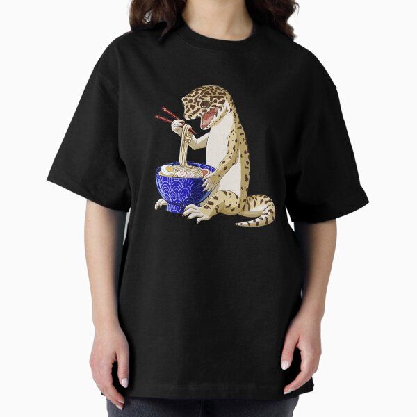 Leopard Gecko eats Japanese Ramen Noodles